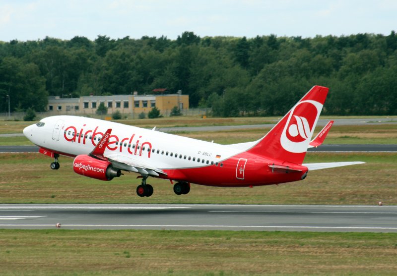 Air Berlin B 737-76J D-ABLC beim Start in Berlin-Tegel am 26.07.2009