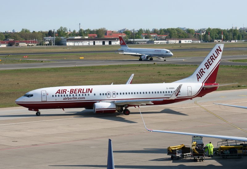 Air Berlin B 737-86J(WL) D-ABBA am 19.04.2009 auf dem Flughafen Berlin-Tegel