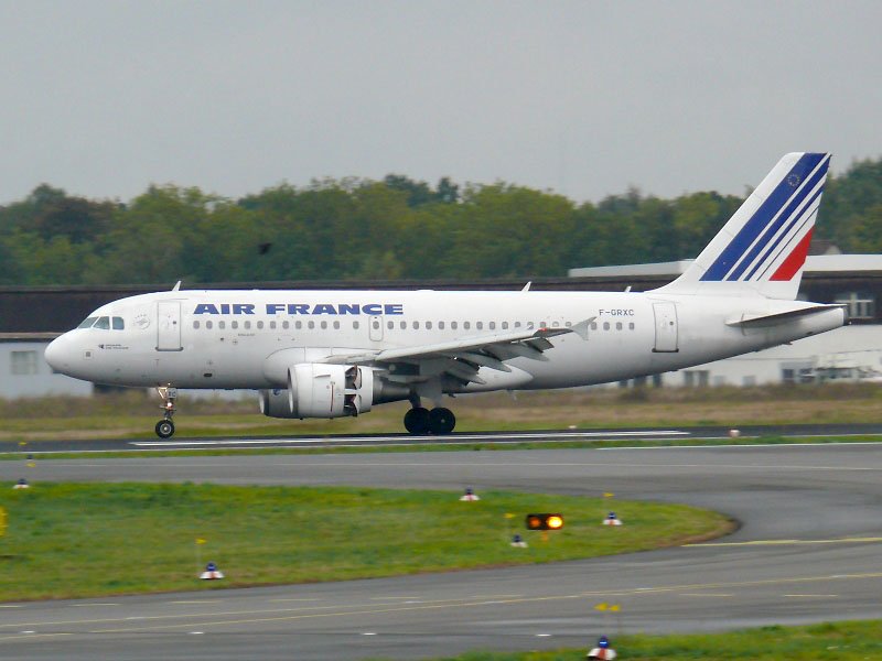 Air France 319 F-GRXC Berlin TXL 29.09.2007
