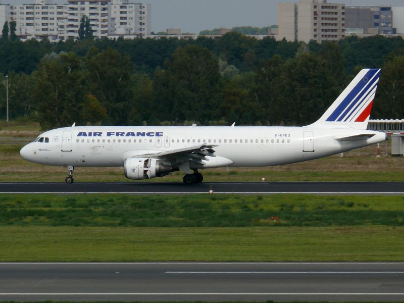 Air France 320 F-GFKQ Berlin TXL am 20.09.2007