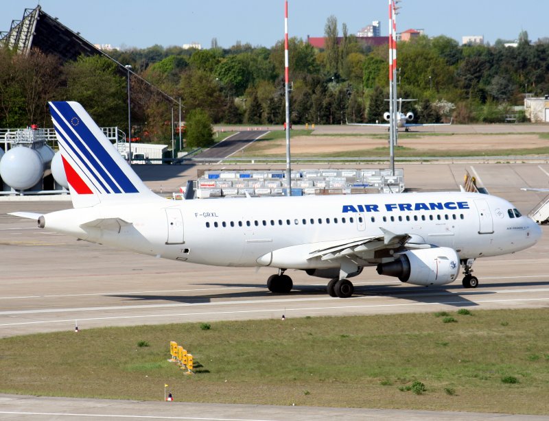 Air France A 319-111 F-GRXL am 19.04.2009 auf dem Flughafen Berlin-Tegel