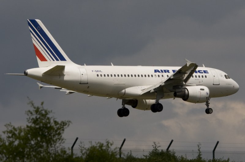 Air France, F-GRHL, Airbus, A319-111, 31.05.2009, CDG, Paris-Charles de Gaulle, France 

