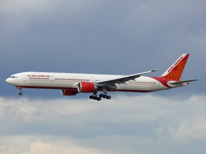 Air India. VT-ALN. Flughafen Frankfurt/Main. 28.03.2009.