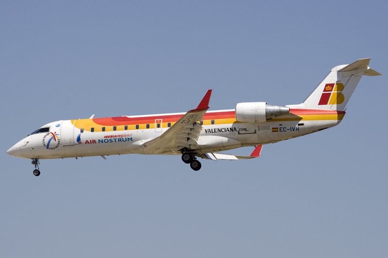 Air Nostrum, EC-IVH, Bombardier, CRJ-200ER, 13.06.2009, BCN, Barcelona, Spain 

