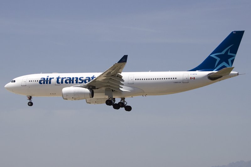 Air Transat, C-GPTS, Airbus, A330-243, 13.06.2009, BCN, Barcelona, Spain 

