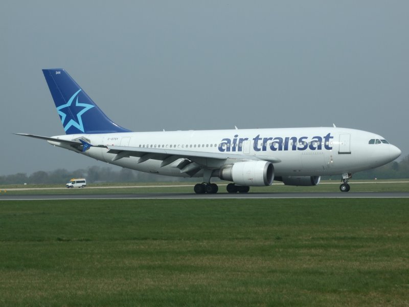 Air Transat C-GTSY in Manchester