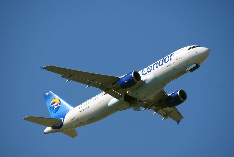Airbus A320-214, Condor, D-AICN, aufgenommen am 19.09.08 am FJS
