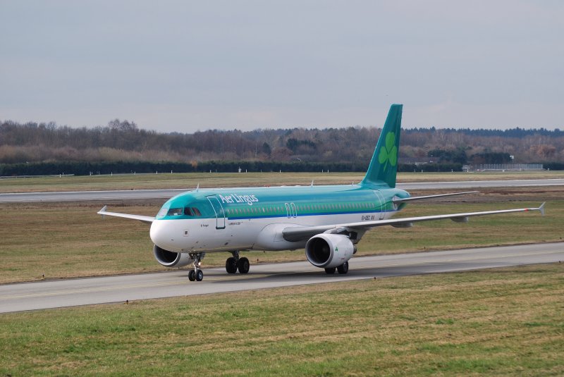 Airbus A320 EI-DEC der Aer Lingus in Hamburg Fuhlsbttel am 01.04.09