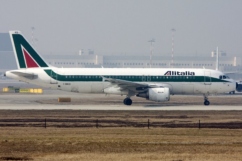 Alitalia, I-BIKD, Airbus, A320-214, 28.02.2009, MXP, Mailand-Malpensa, Italy 


