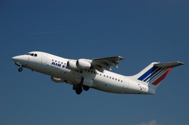 Am 1. Juni 2009 machte dieses Flugzeug von Air France mit der Registrierung EI-RJX seinen Start ab dem Flughafen Schiphol.