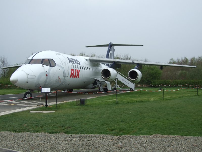 AVRO JET G-IRJX im Aviation Park abgestellt