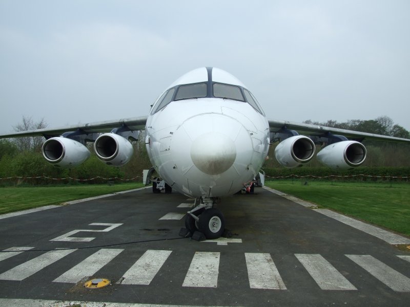 AVRO JET G-IRJX im Aviation Park abgestellt