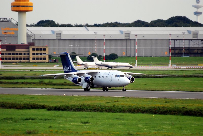 Avro RJ85 der Blue1 beim Start in Hamburg Fuhlsbttel am 24.08.08