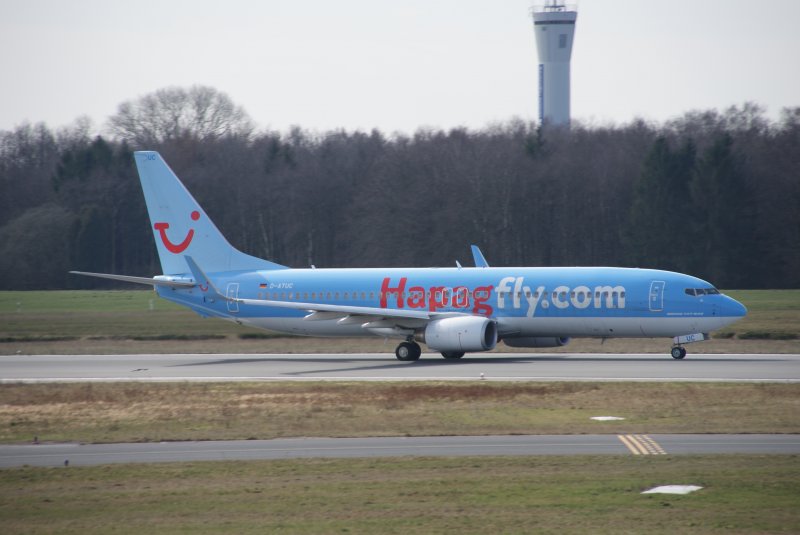 B737 der Tui-Fly beim Start in Richtung Teneriffa