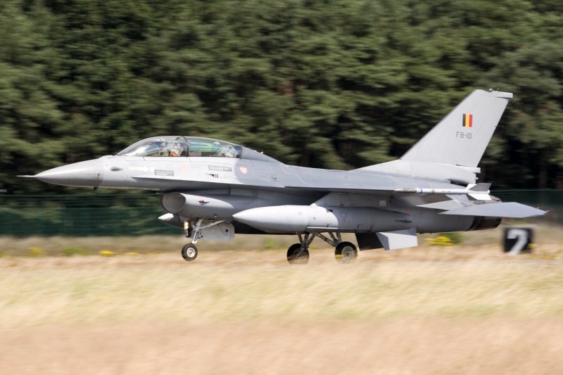 Belgium - Air Force, Sabca, FB-10, F-16BM Fighting Falcon, 17.07.2007, EBBL, Kleine-Brogel, Belgium 
