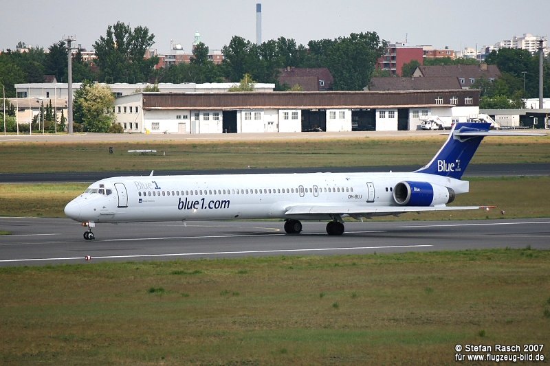 Blue1.com OH-BLU / Berlin TXL