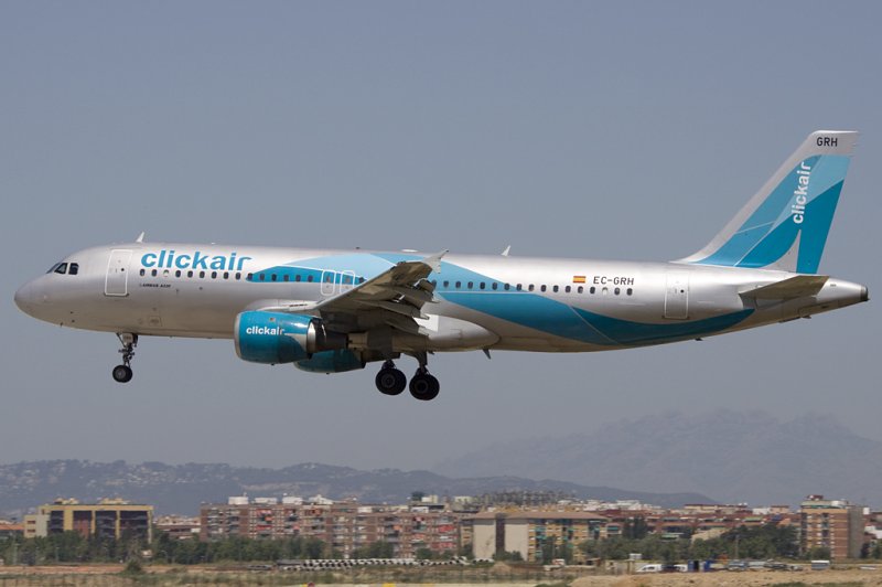 Clickair, EC-GRH, Airbus, A320-211, 13.06.2009, BCN, Barcelona, Spain 

