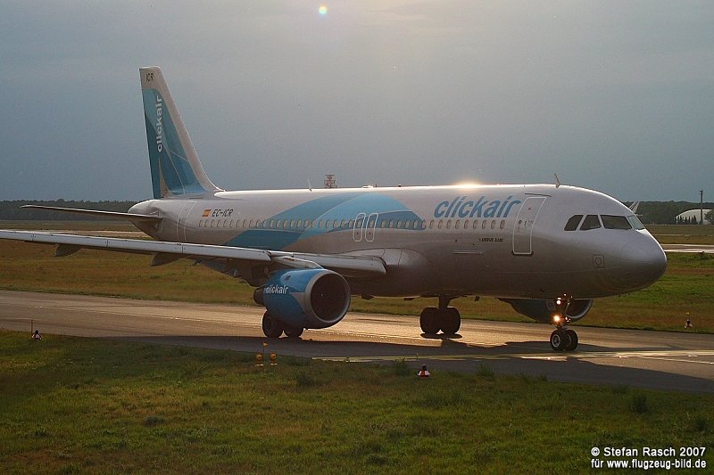 Clickair EC-ICR / Berlin TXL