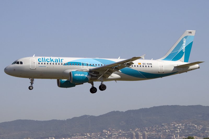Clickair, EC-KHN, Airbus, A320-216, 13.06.2009, BCN, Barcelona, Spain 

