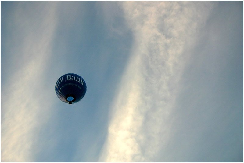 Da oben dabei zu sein wre sehr schn: Ballonfahrt zur Sonnenaufgangszeit. 24.6.2007 (Matthias)
