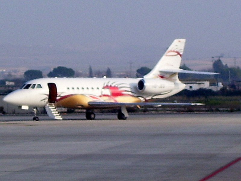 Die Falcon 2000 von Michael Schumacher am Flughafen Jerez de la Frontera; 07.12.2007