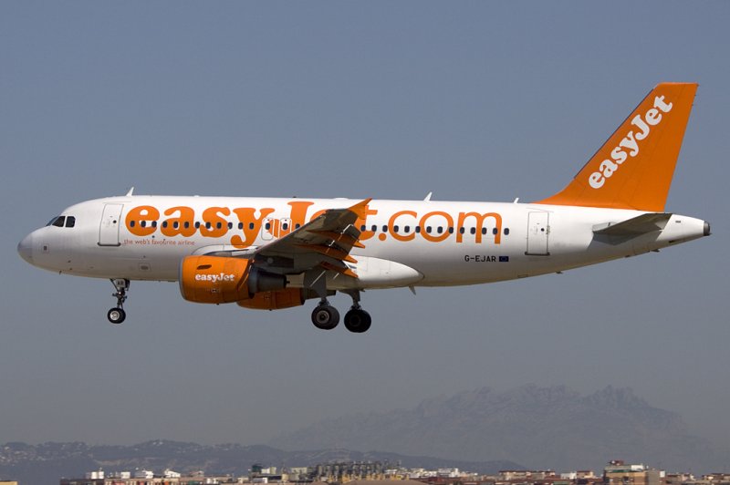 Easy Jet, G-EJAR, Airbus, A319-111, 13.06.2009, BCN, Barcelona,
Spain

