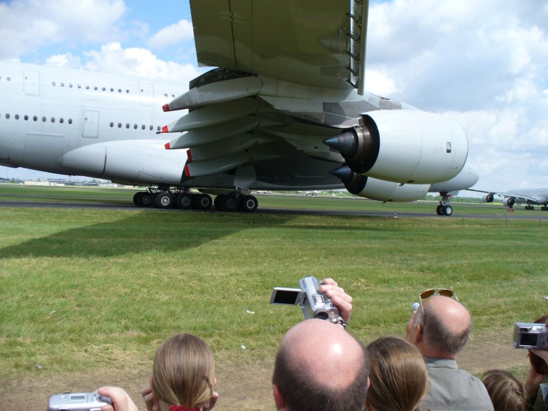 Ein A380 vor dem Start bei der ILA 2006 in Berlin Schnefeld