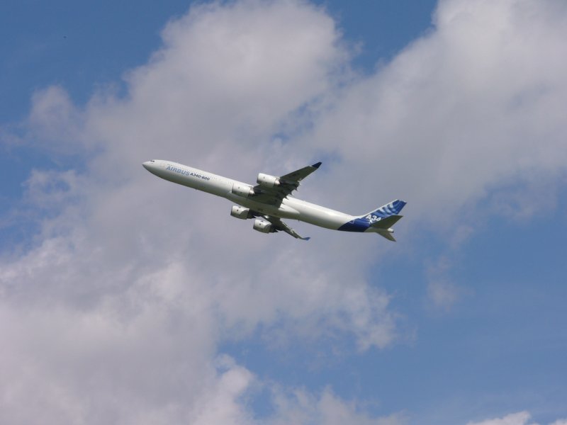 Ein Airbus A340-600 bei der ILA 2006 in Berlin Schnefeld
