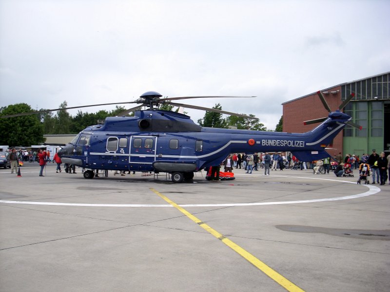 Ein AS 332 L1 Super Puma der Bundespolizei beim SAR Meet in Kiel-Holtenau am 28.06.08
