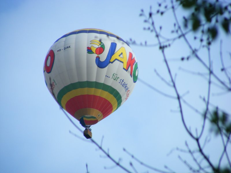 Ein Heiluft-Ballon ber Bochum-Hiltrop am 26. April 2008.