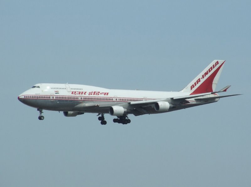 Eine Boeing 747-400 der Air India bei der Landung in Frankfurt am Main am 07.08.2008.