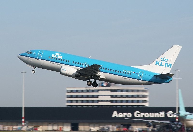 Eine der unzhligen Boeing 737 von KLM am gestrigen Tag. Das Bild stammt vom 06.08.2007