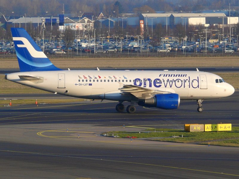 Finnair Oneworld colors am 31.1.2009 in Amsterdam