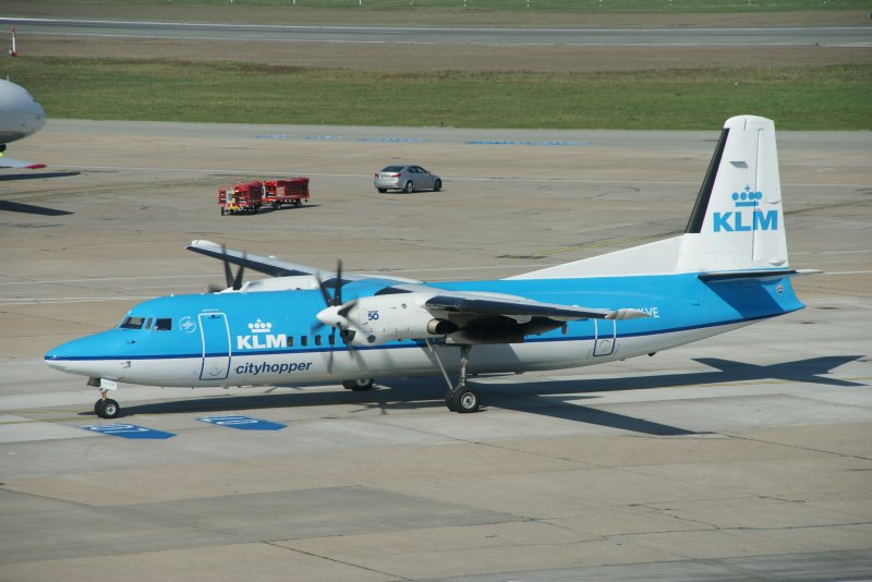 Fokker 50 der KLM auf dem Hamburg Airport