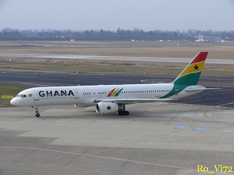 Ghana International; G-STRZ. Flughafen Dsseldorf. 15.02.2009.