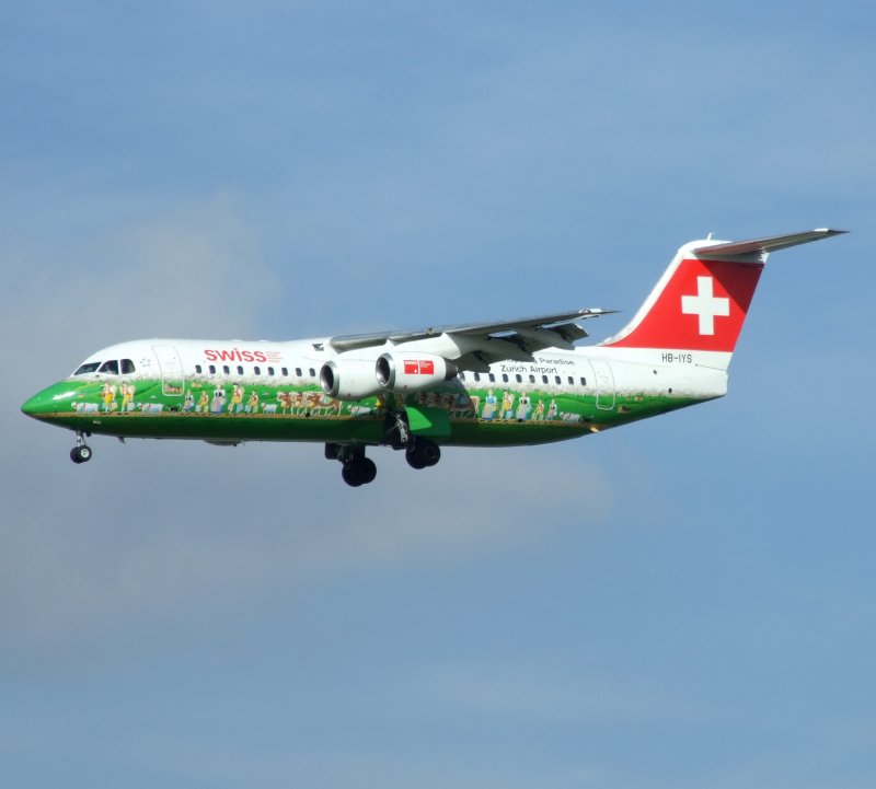 HB-IYS landet in Frankfurt