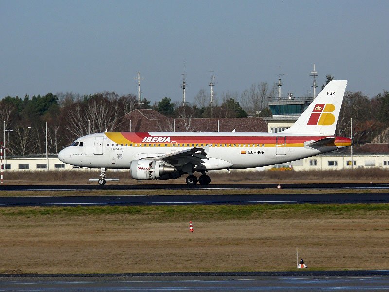 Iberia 319 EC-HGR Berlin TXL 03.02.2008