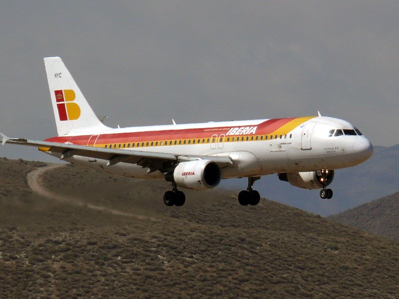 Iberia 320 EC-HYC Airport Gran Canaria (LPA) Oktober 2007