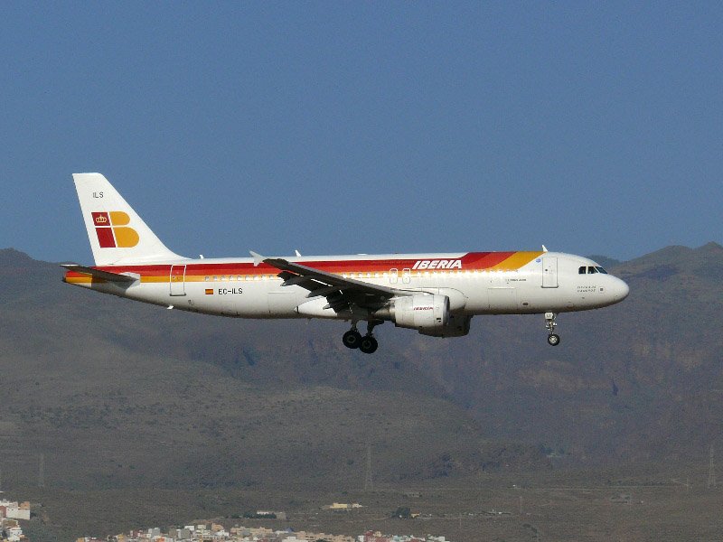 Iberia 320 EC-ILS Airport Gran Canaria (LPA) Oktober 2007