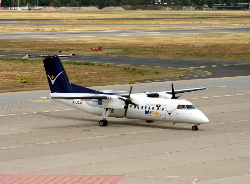 InterSky De Havilland Canada DHC-8-314Q OE-LIC am 14.08.2009 auf dem Flughafen Berlin-Tegel