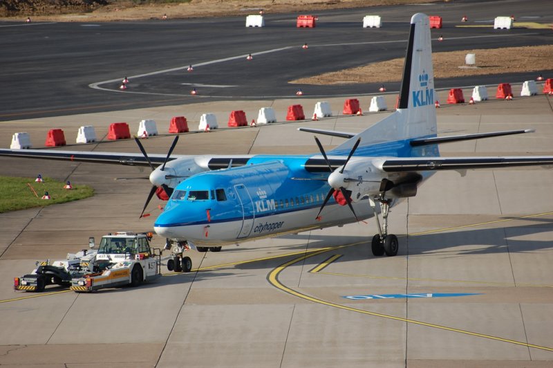 KLM Cityhopper Fokker 50 Flughafen Dsseldorf 