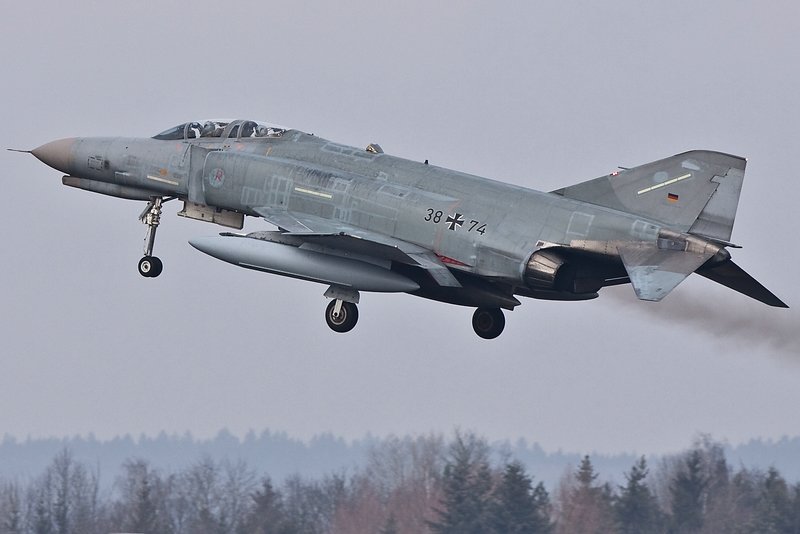 Landung Phantom F-4F,38+74 aus Wittmund in ETSN,Neuburg,Germany