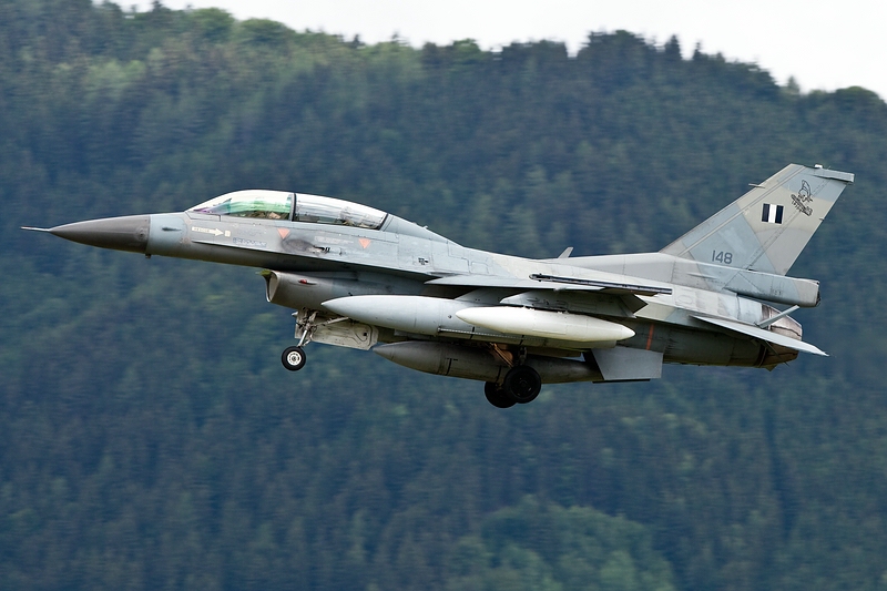 Landung/F-16 Fighting Falcon/Greece Air Force/Zeltweg/AirPower'09