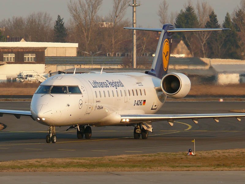 LH Regional  CRJ2 D-ACHG Berlin TXL 15.12.2007