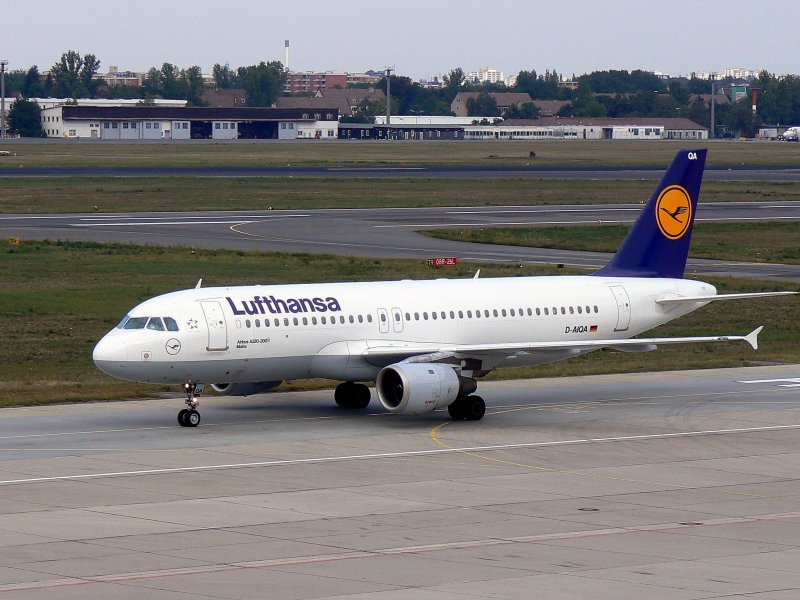 Lufthansa A 320-211 D-AIQA   Mainz   am 16.09.2006 auf dem Flughafen Berlin-Tegel