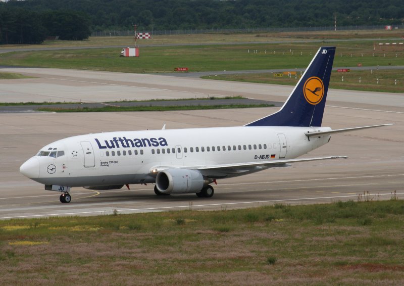 Lufthansa B 737-530 D-ABJD  Freising  bei der Ankunft auf dem Flughafen Berlin-Tegel am 26.07.2009
