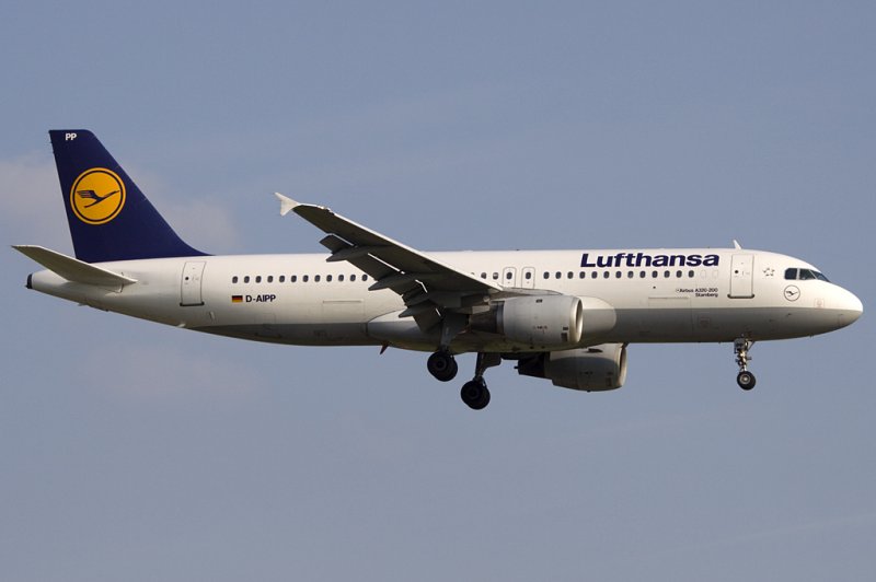 Lufthansa, D-AIPP, Airbus, A320-211, 17.08.2009, DUS, Duesseldorf, Germany 


