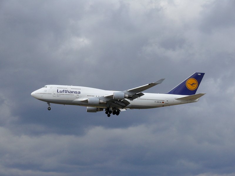 Lufthansa  Wolfsburg . D-ABVW. Flughafen Frankfurt/Main. 28.03.2009.