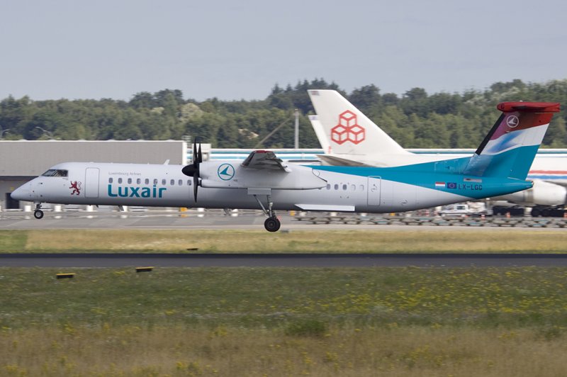Luxair, LX-LGC, deHavilland, DHC-8Q-402, 04.07.2009, LUX, Luxemburg, Luxemburg 

