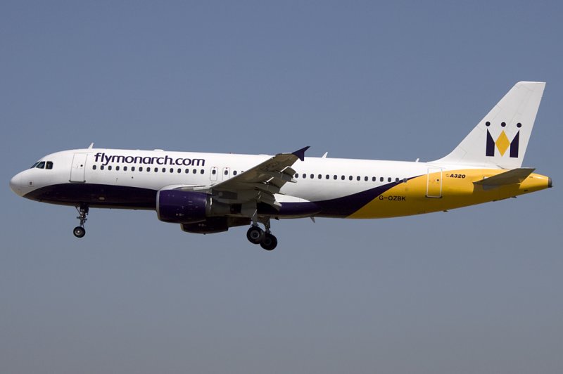 Monarch Airlines, G-OZBK, Airbus, A320-214, 13.06.2009, BCN, Barcelona, Spain 

